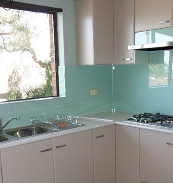 VetroPoly Toughened StarFire Glass Image