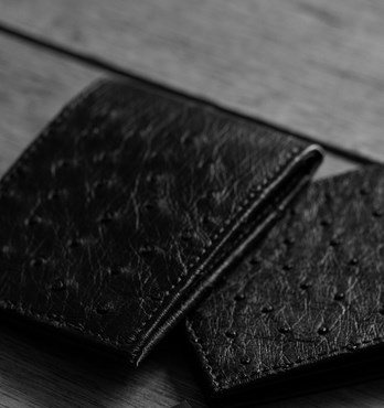 Wallet Zip Ostrich Leather Image