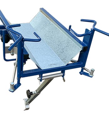 Farmhand Lamb Marking Cradle Image