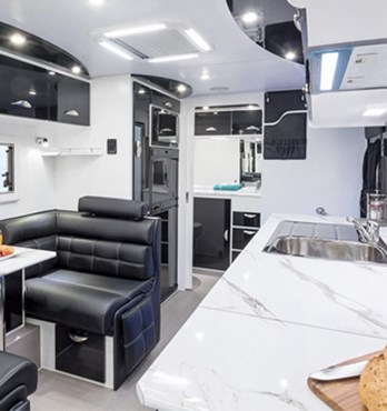 Hilltop Hotham Image