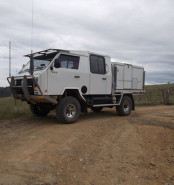 Trayon 2100 Slide-on Camper Image