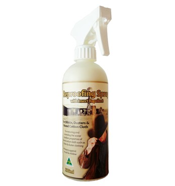 Oilskin Reproofer with Insect Repellent Image
