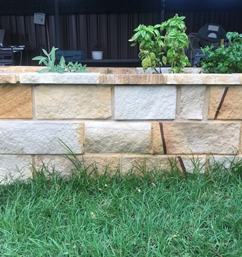 Split Blocks for Retaining Wall & Garden Edging - Landscaping Stone Image