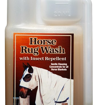 Horse Rug Wash with Insect Repellent Image