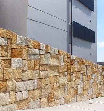 Natural stone wall cladding - Colonial Sandstone walling Image
