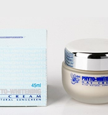 Phyto - Whitening Day Cream with Natural Sunscreen (45ml) Image