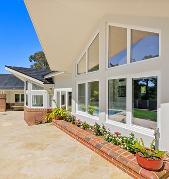 Wood-Alu composite windows and doors Image