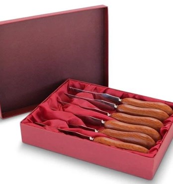 Set of 6 Sheoak Steak Knives Image